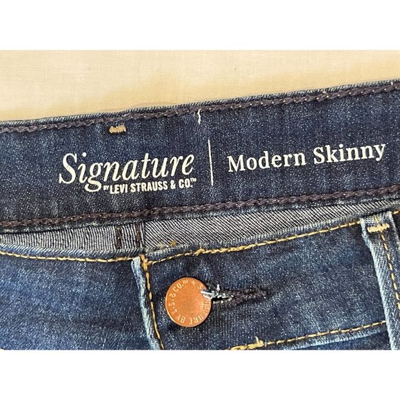 Signature By Levi Strauss & Co Women's Jeans Modern Skinny High Rise Blue SZ W32 - Picture 8 of 10